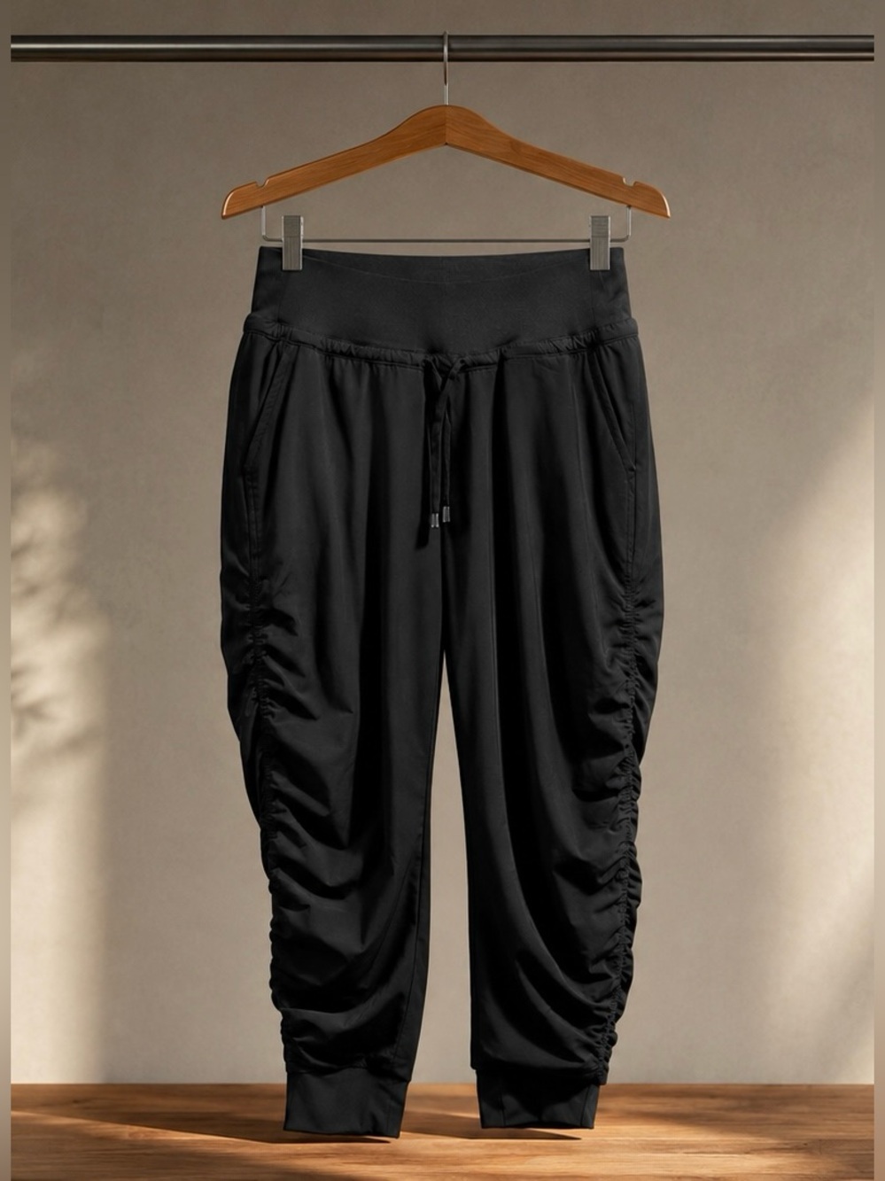 Athleta Attitude Lined Pant Black Ruched Joggers Size 12